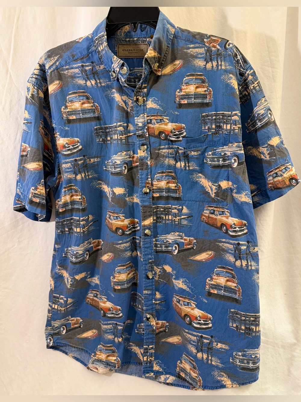 Hawaiian button down shirt from Clearwater outfitters size M